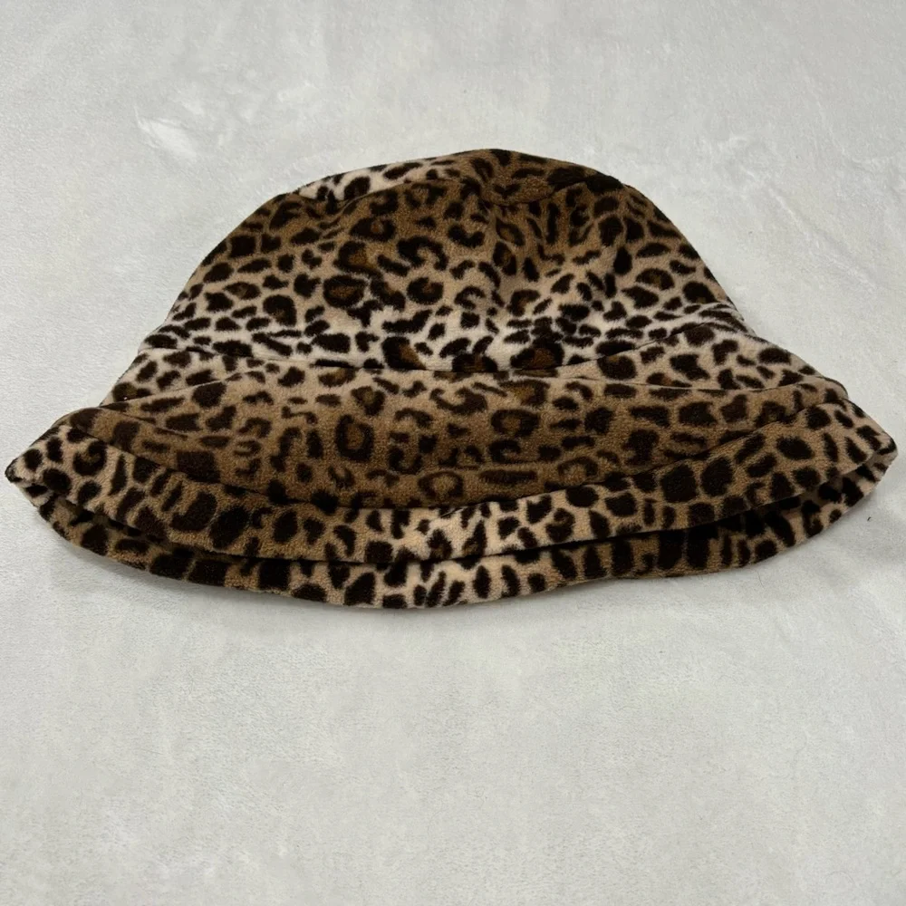 KOHL’S Women’s Warm Fleece Cheetah Print Winter Hat - one-size - Picture 3 of 5